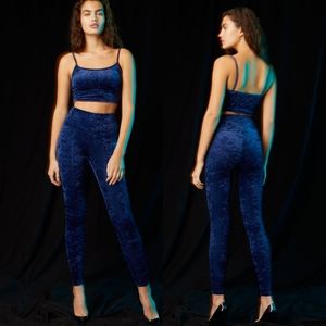 TNA Crushed Velvet Leggings Small Pants Blue Aritzia